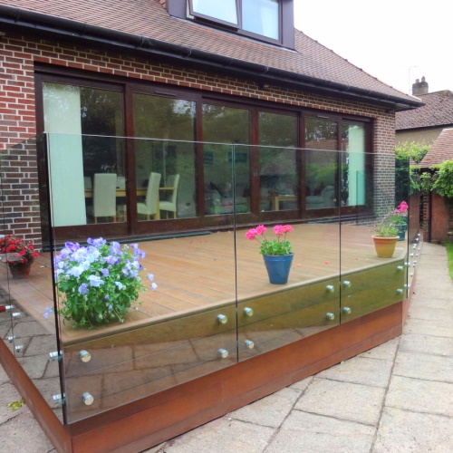 Ограждения для террас из стекла. facade.ru