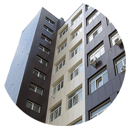 Облицовка фасада композитом. facade.ru