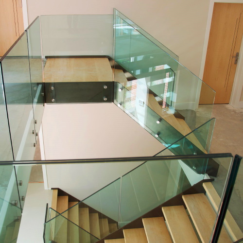 Ограждение лестниц (перила). facade.ru